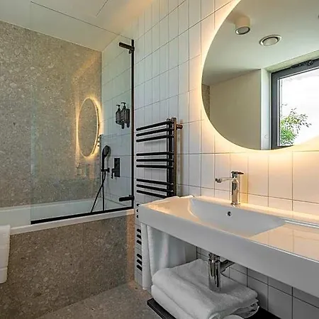 Honest Ricany 4* Prague